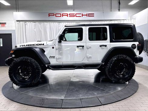Used 2024 Jeep Wrangler Unlimited Rubicon w/ Convenience Group AWD/4WD image 2