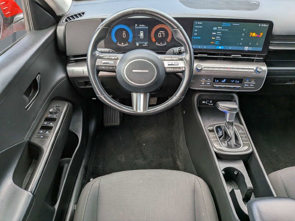 Used 2025 Hyundai Kona SEL FWD image 22