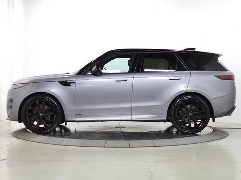 Used 2025 Land Rover Range Rover Sport Autobiography AWD/4WD image 2