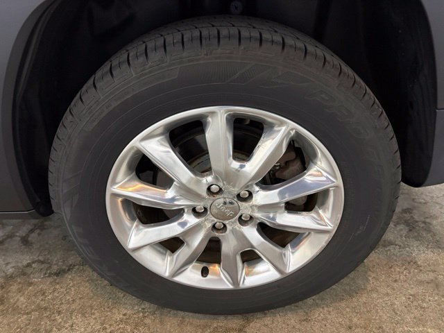 Used 2014 Jeep Cherokee Limited AWD/4WD image 8