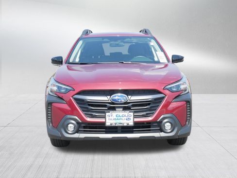 Certified 2025 Subaru Outback Premium AWD/4WD image 2