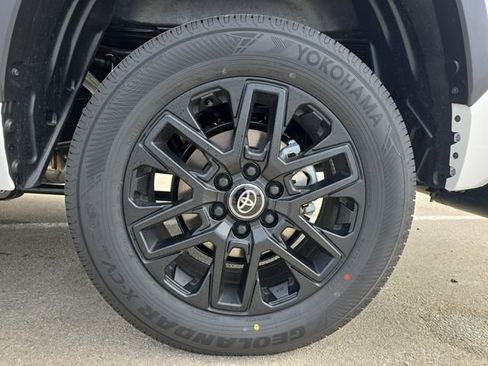 New 2026 Toyota Tundra SR5 AWD/4WD image 31