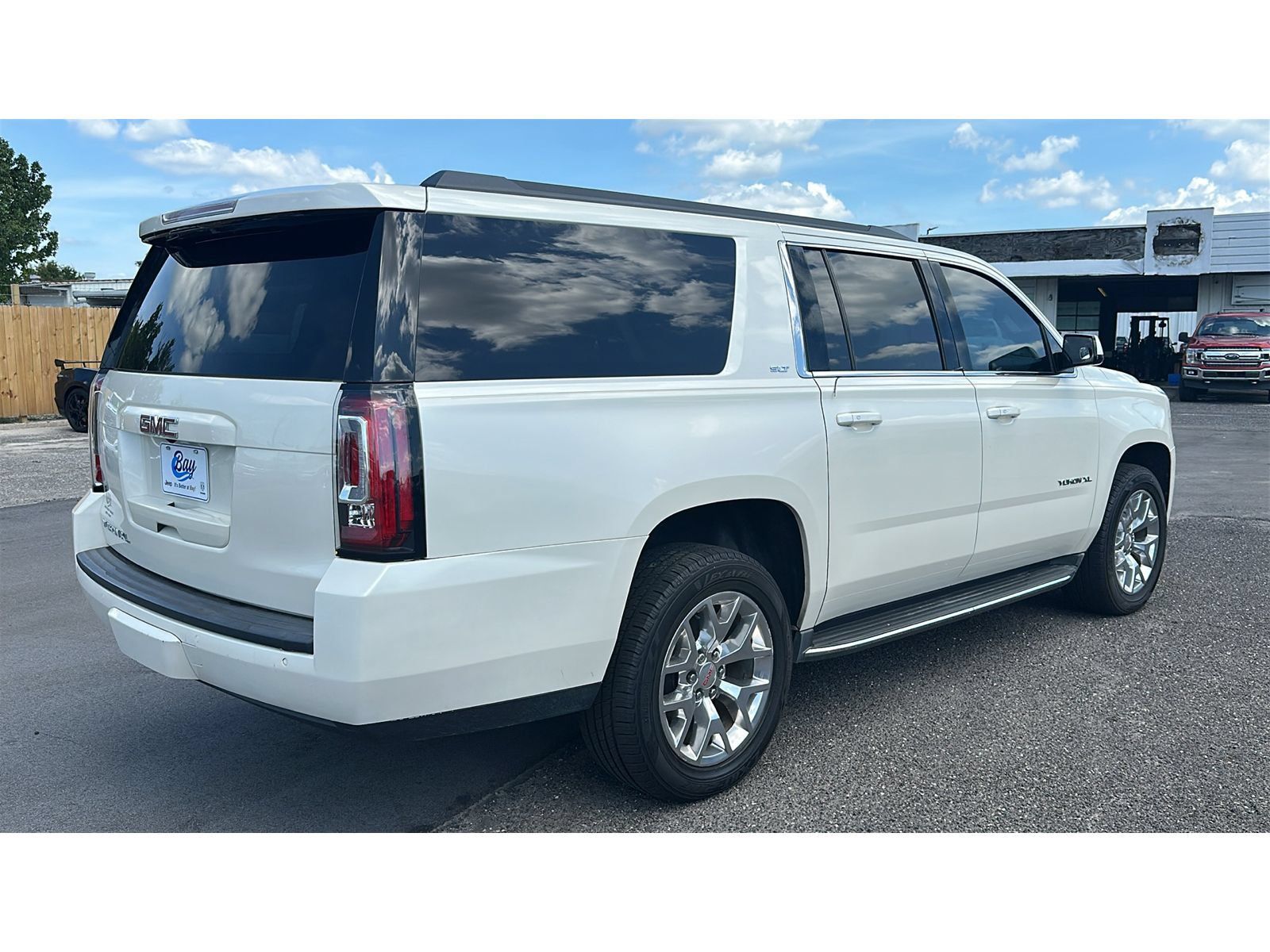 Used 2015 GMC Yukon XL SLT w/ Open Road Package RWD image 6