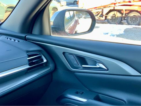 New 2026 Chevrolet Traverse LT w/ LPO, Floor Liner Package image 38