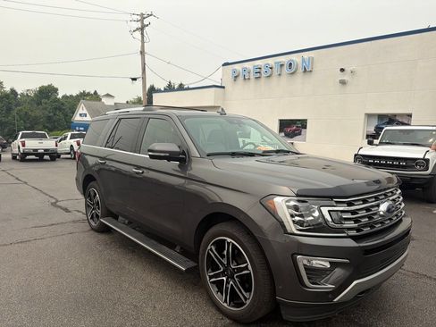 Used 2021 Ford Expedition Limited AWD/4WD image 2