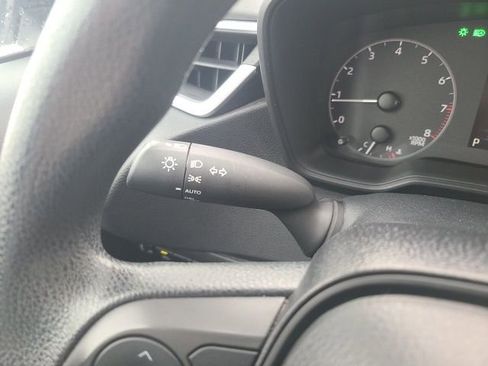 Used 2024 Toyota Corolla LE image 22
