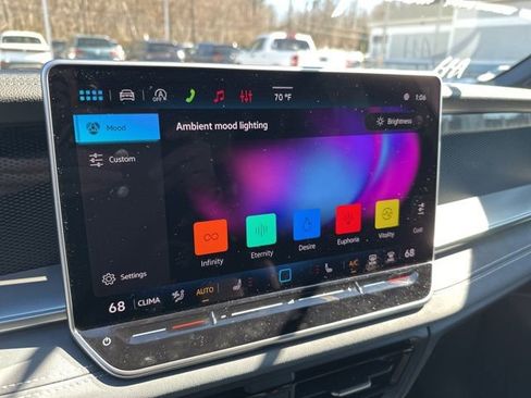 New 2026 Volkswagen Tiguan SE R-Line AWD/4WD image 20