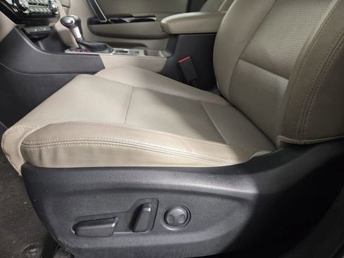 Certified 2022 Kia Sportage Nightfall Edition w/ Nightfall Fwd Premium Package image 31