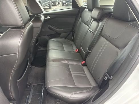 Used 2012 Ford Focus SEL image 22