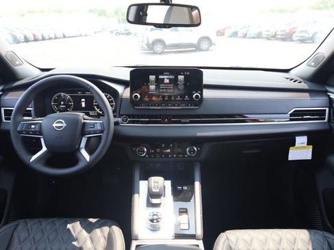 New 2026 Nissan Rogue Platinum AWD/4WD image 22