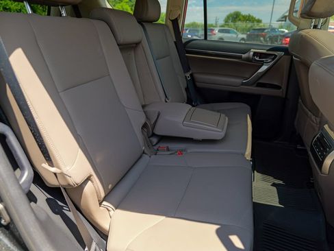 Used 2023 Lexus GX 460 Premium w/ Premium Package AWD/4WD image 33
