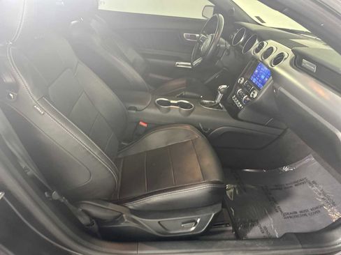 Used 2022 Ford Mustang GT Premium image 11