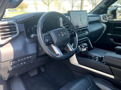 Used 2023 Toyota Tundra Platinum image 18