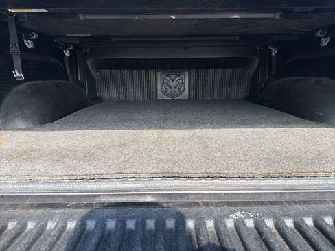 Used 2017 RAM 1500 Express AWD/4WD image 12