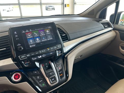 Used 2021 Honda Odyssey Touring image 16