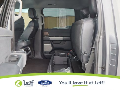 Used 2024 Ford F350 Lariat w/ Lariat Ultimate Package image 32