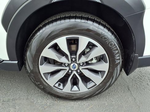 Used 2025 Subaru Outback Limited AWD/4WD image 15