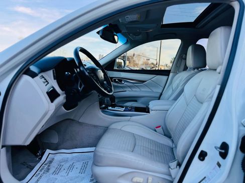 Used 2011 INFINITI M37 w/ Sport Pkg image 10