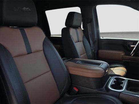 Used 2021 Chevrolet Silverado 2500 High Country w/ Z71 Off-Road Package image 19