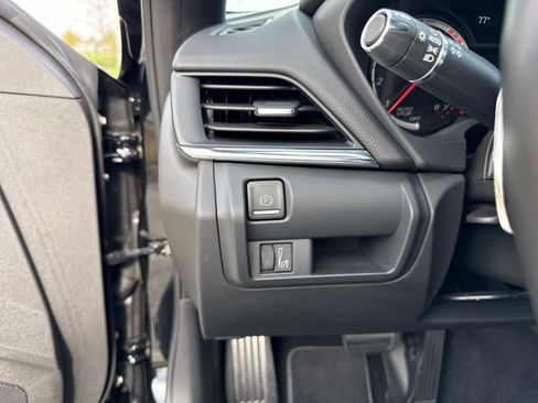 Used 2025 Cadillac CT4 V w/ LPO, ONYX Package image 30