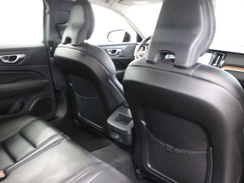 Used 2024 Volvo S60 B5 Plus AWD/4WD image 23