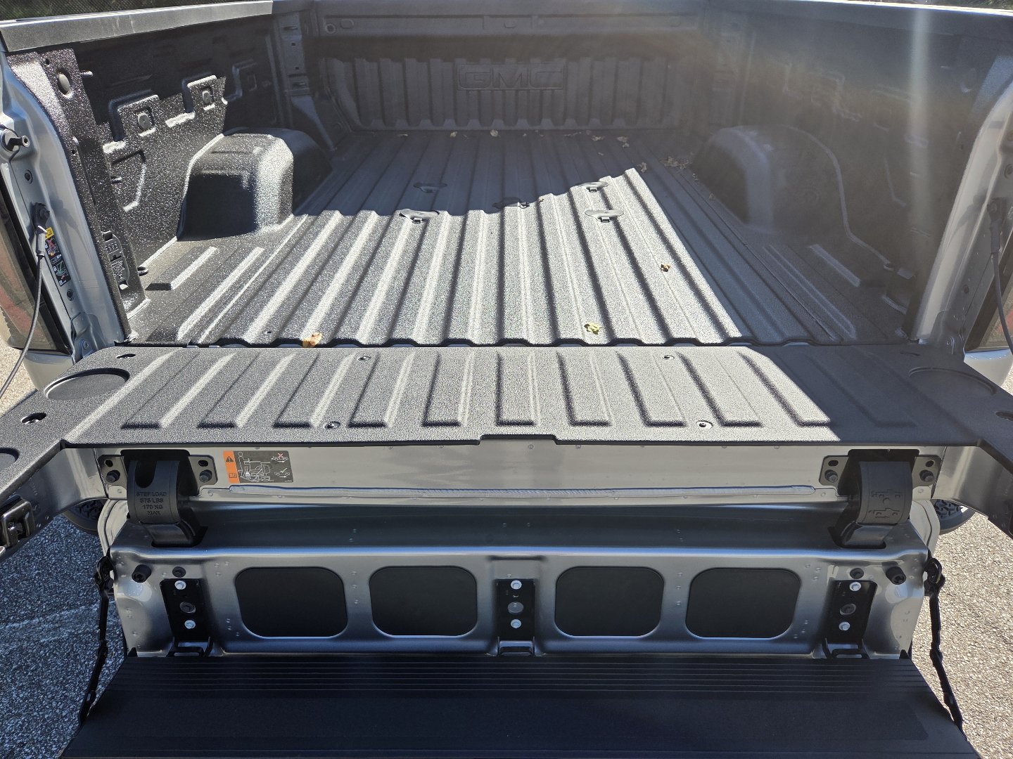 New 2026 GMC Sierra 2500 AT4 w/ AT4 Premium Plus Package AWD/4WD image 22