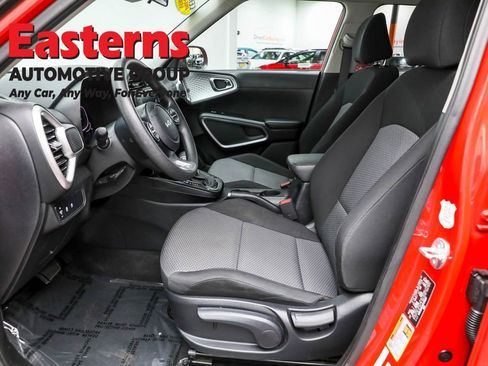 Used 2023 Kia Soul LX w/ Option Group 015 image 14