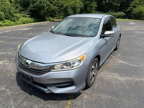 Used 2016 Honda Accord LX image 2