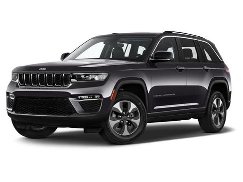 Used 2023 Jeep Grand Cherokee Altitude AWD/4WD image 4