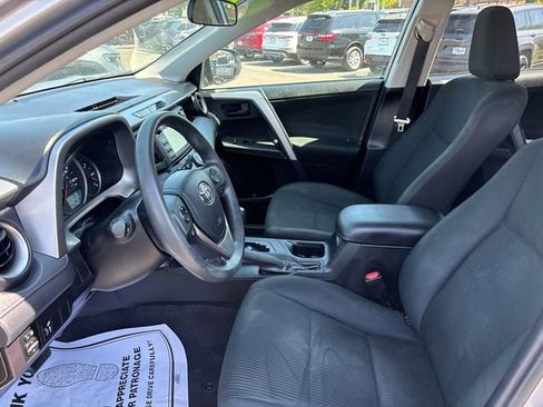 Used 2016 Toyota RAV4 LE FWD image 6