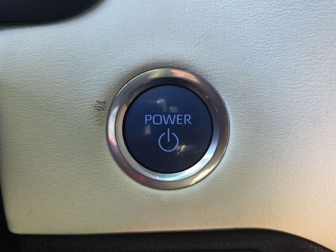 Used 2024 Toyota Tundra Capstone AWD/4WD image 19