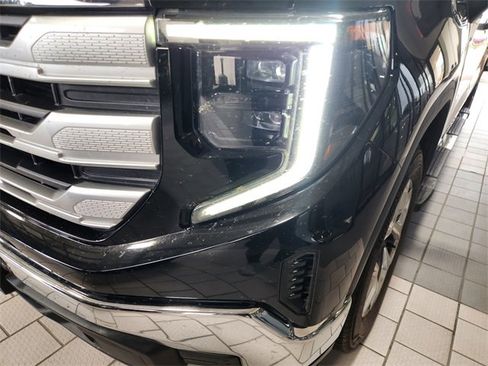 Used 2024 GMC Sierra 1500 SLE RWD image 7