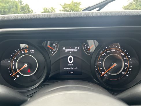 New 2025 Jeep Gladiator Sport image 19