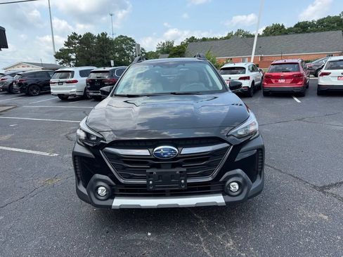 Used 2024 Subaru Outback Limited AWD/4WD image 3