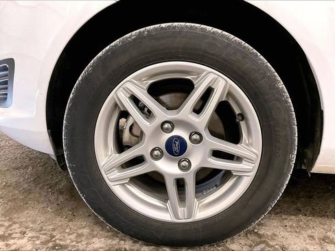 Used 2019 Ford Fiesta SE w/ Cold Weather Package FWD image 8