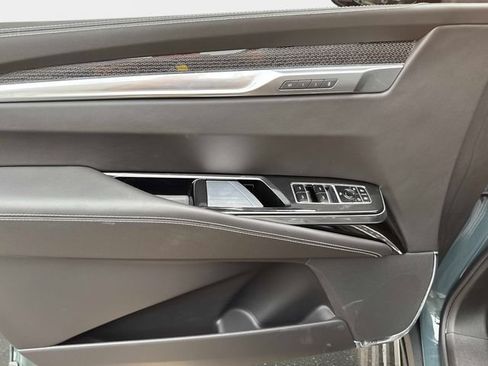 Certified 2026 Cadillac Escalade ESV V AWD/4WD image 21