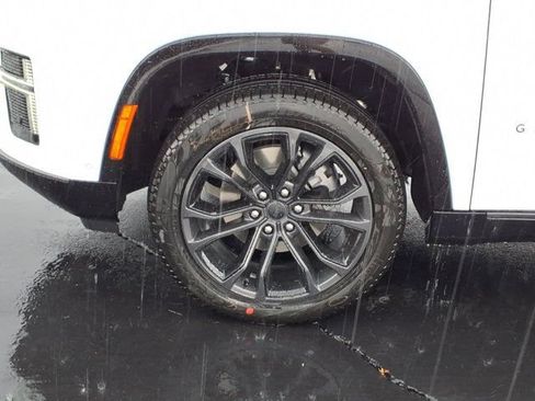 New 2026 Jeep Grand Wagoneer Summit w/ Premium Group III AWD/4WD image 21