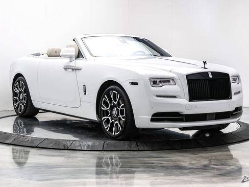Used 2017 Rolls-Royce Dawn RWD image 29