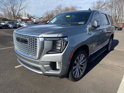 Used 2023 GMC Yukon Denali image 1
