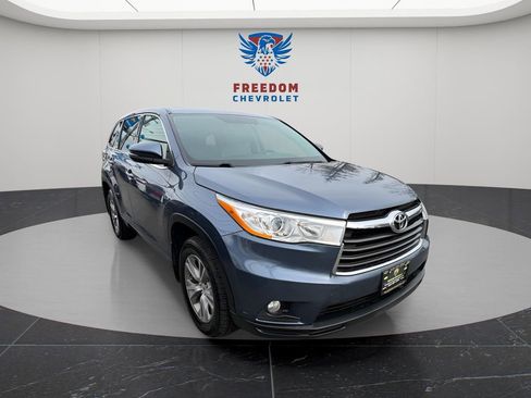 Used 2014 Toyota Highlander Plus image 7