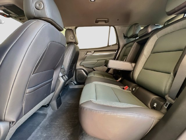 New 2027 GMC Terrain AT4 w/ Convenience Package III AWD/4WD image 17