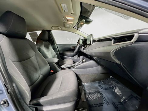 Used 2020 Toyota Corolla LE FWD image 31