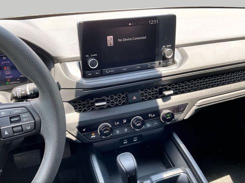 Used 2023 Honda Accord EX image 7