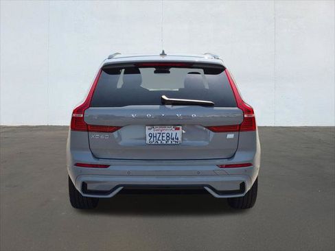Used 2024 Volvo XC60 T8 Ultimate w/ Protection Package Premier AWD/4WD image 4