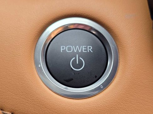 New 2026 Toyota Highlander Platinum image 38