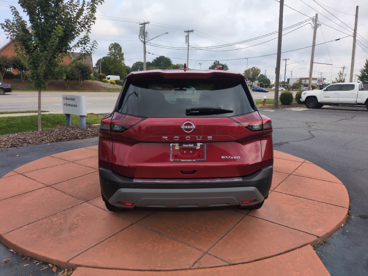 Used 2023 Nissan Rogue SV AWD/4WD image 6