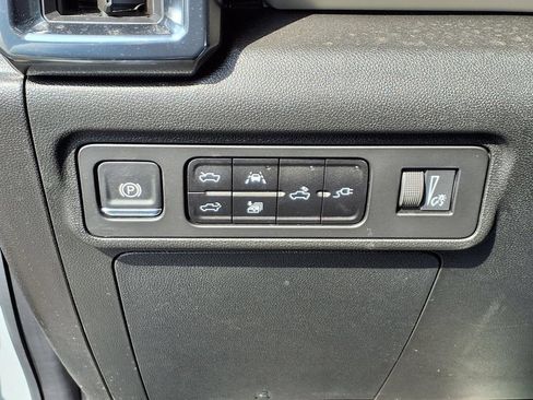 Used 2026 GMC Hummer EV 4x4 Crew Cab image 16
