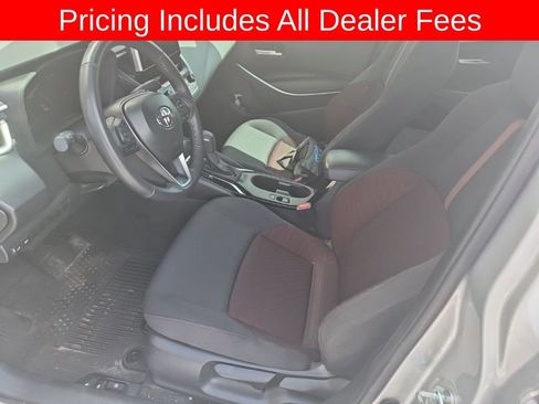 Used 2025 Toyota Corolla SE w/ SE Premium Package FWD image 13