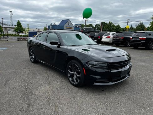 Used 2019 Dodge Charger GT RWD image 1