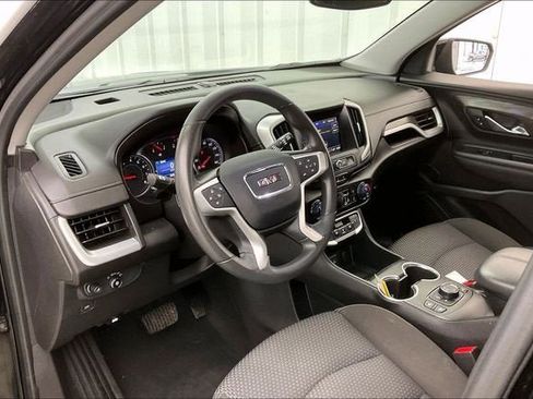 Certified 2022 GMC Terrain SLE w/ Driver Convenience Package AWD/4WD image 16